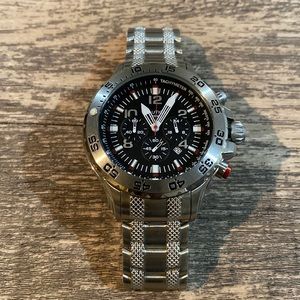 Nautica NST chronograph watch. N19508G . New. Been on shelf. Need new battery